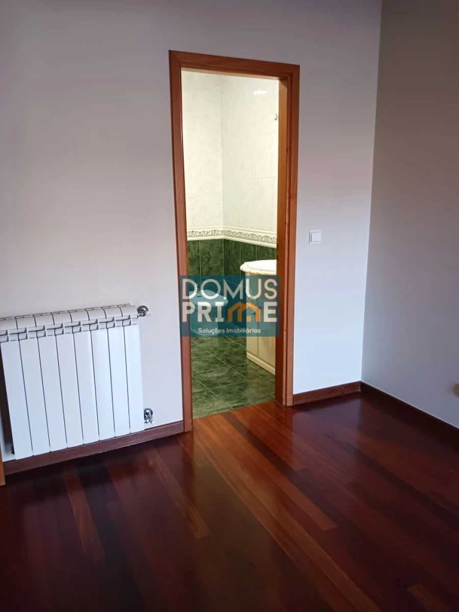 Apartamento T2 para Venda em São Vitor (Braga) Foto 16