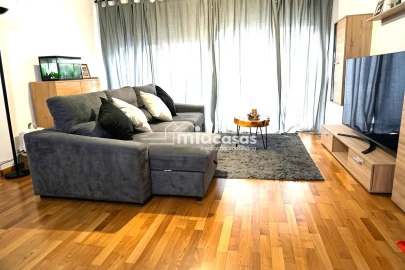 Apartamento T3 para Venda em Tamengos, Aguim e Óis do Bairro
