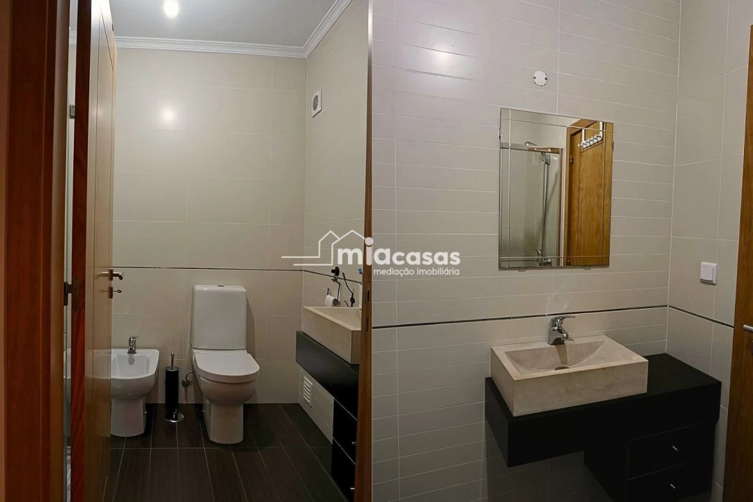 Apartamento T3 para Venda em Tamengos, Aguim e Óis do Bairro Foto 23
