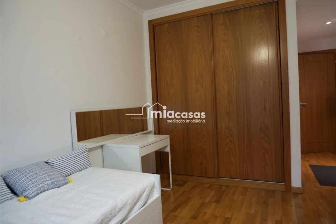 Apartamento T3 para Venda em Tamengos, Aguim e Óis do Bairro Foto 28