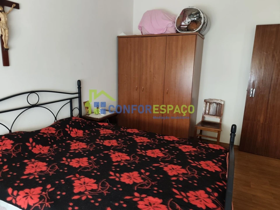 Moradia T5 para Venda em Alcains Foto 34