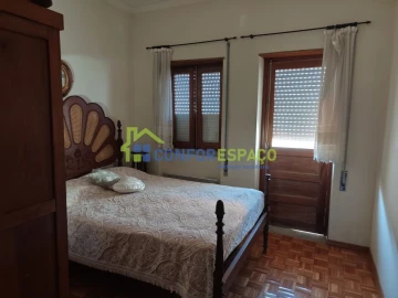 Moradia T5 para Venda em Alcains