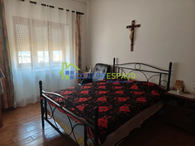 Moradia T5 para Venda em Alcains Foto 33