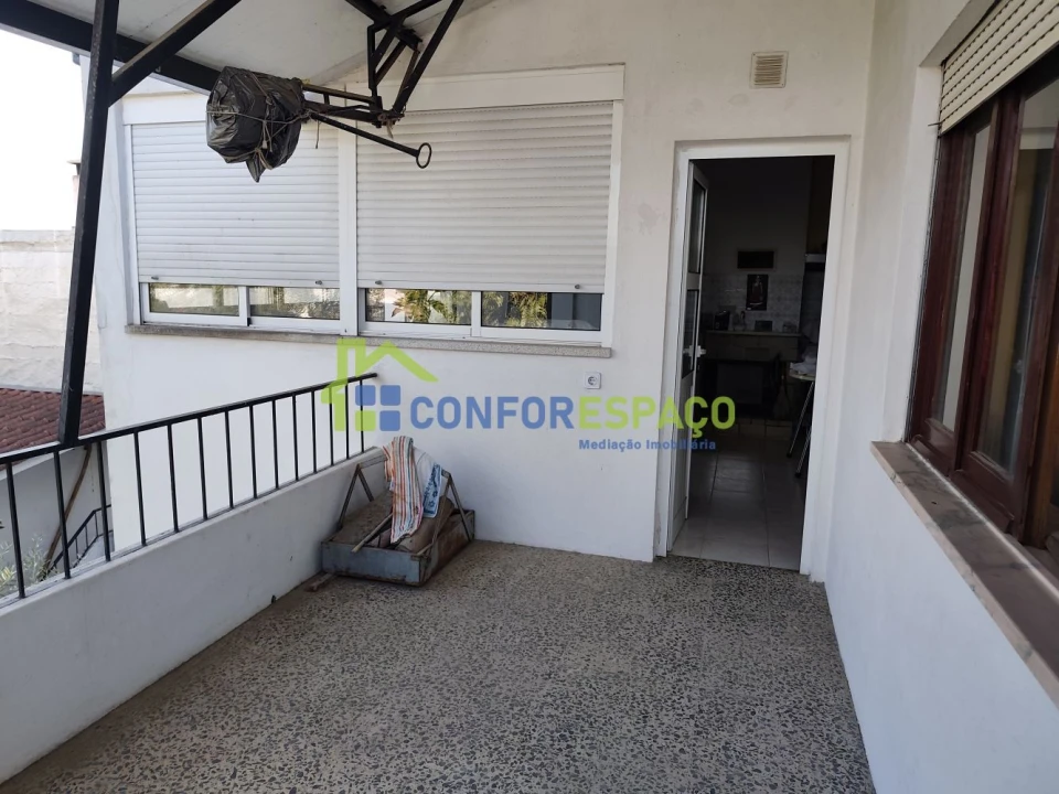 Moradia T5 para Venda em Alcains Foto 5