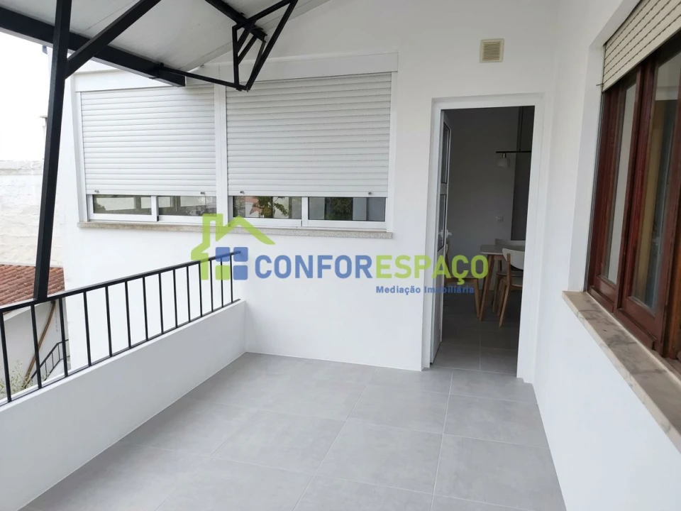 Moradia T5 para Venda em Alcains Foto 6