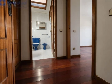 Apartamento T4 para Venda em Paranhos