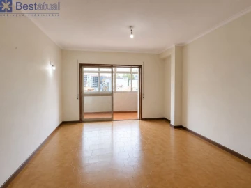 Apartamento T4 para Venda em Paranhos