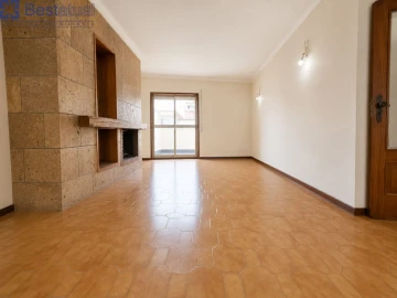 Apartamento T4 para Venda em Paranhos