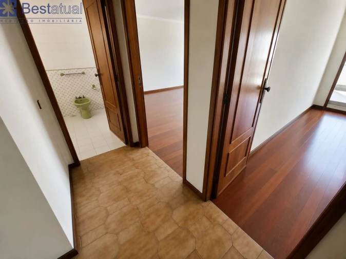 Apartamento T4 para Venda em Paranhos Foto 24