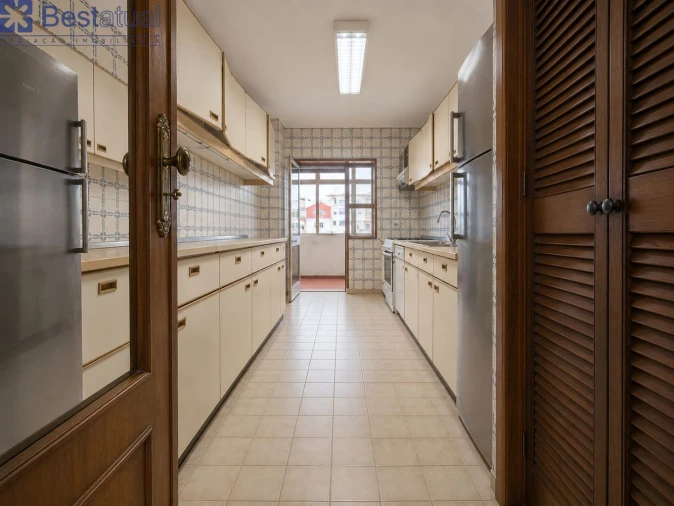 Apartamento T4 para Venda em Paranhos Foto 10