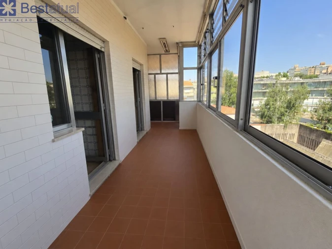Apartamento T4 para Venda em Paranhos Foto 9