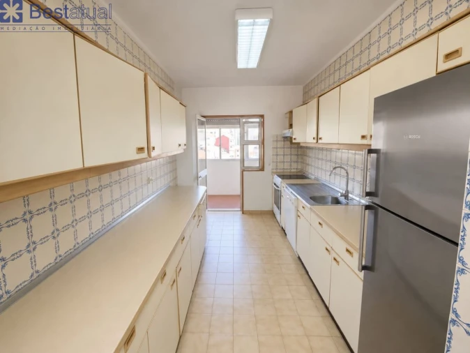 Apartamento T4 para Venda em Paranhos Foto 11