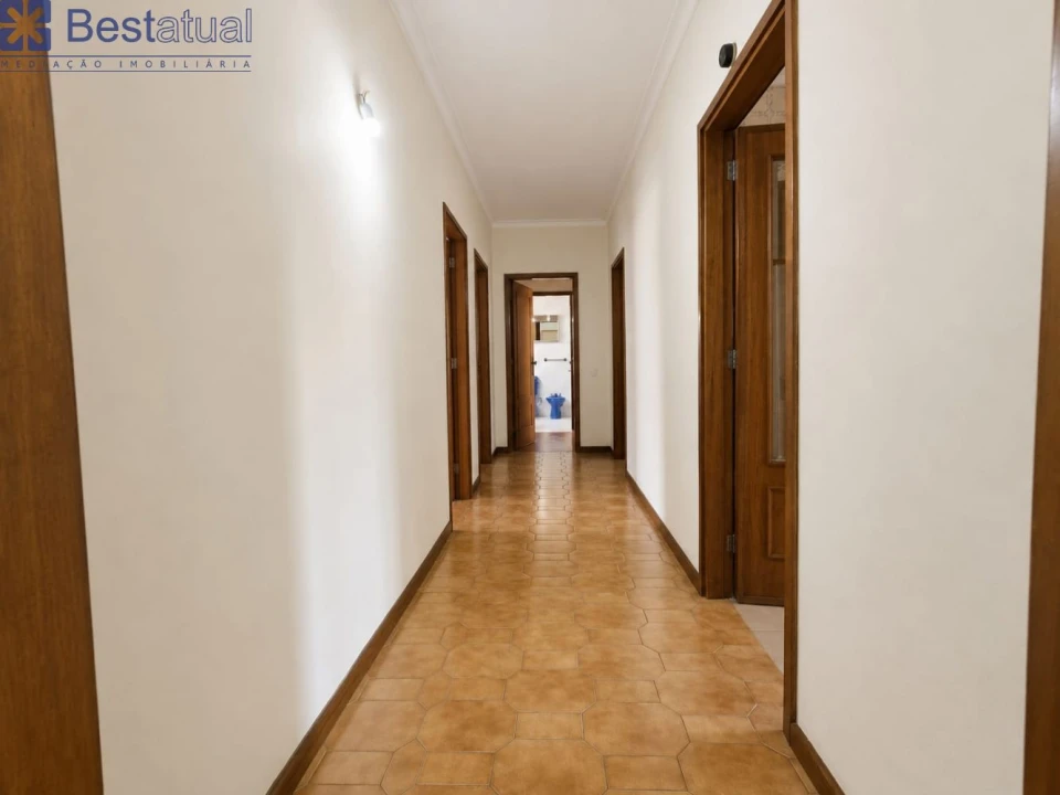 Apartamento T4 para Venda em Paranhos Foto 15