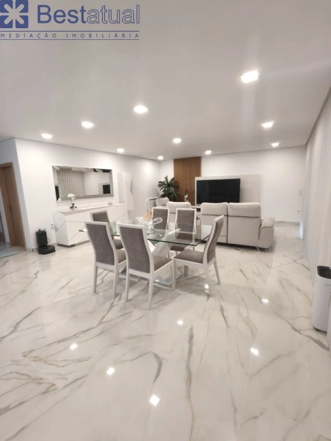 Moradia T3 para Venda em Rio Mau e Arcos