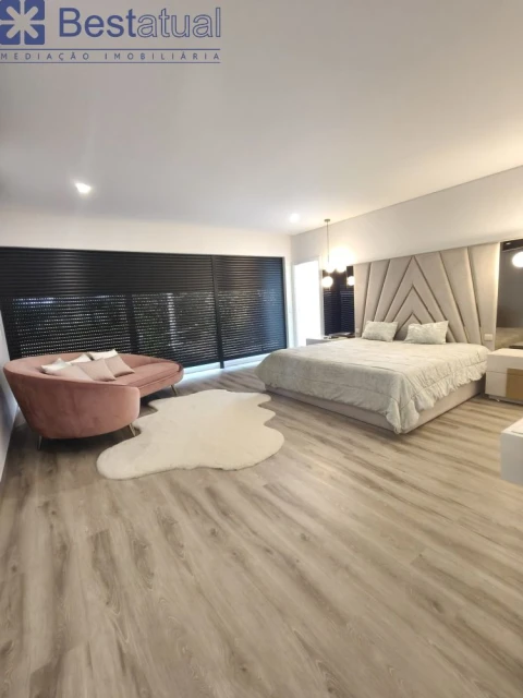 Moradia T3 para Venda em Rio Mau e Arcos