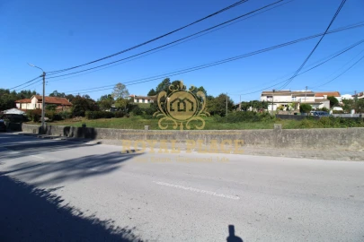 Terreno para Venda em Nogueira do Cravo e Pindelo