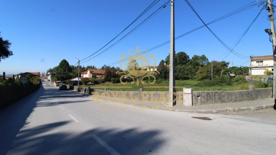 Terreno para Venda em Nogueira do Cravo e Pindelo