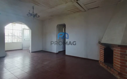 Quinta T3 para Venda em Freigil e Miomães