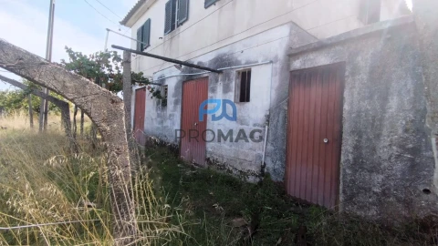 Quinta T3 para Venda em Freigil e Miomães