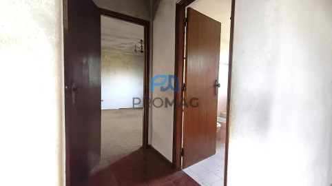 Quinta T3 para Venda em Freigil e Miomães