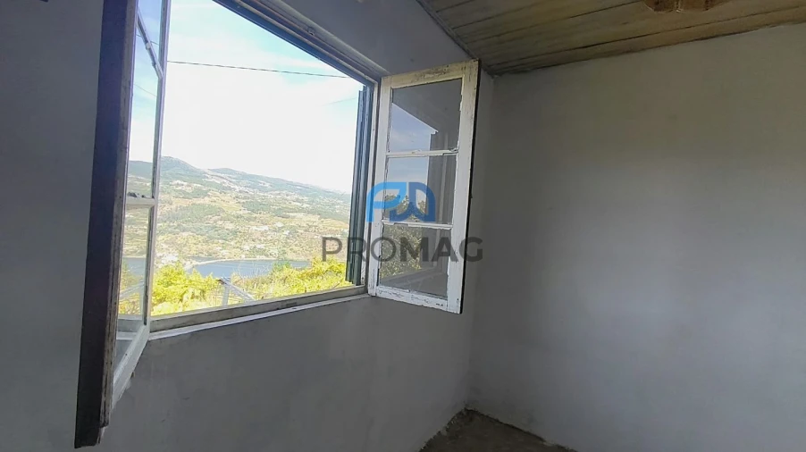 Quinta T3 para Venda em Freigil e Miomães Foto 28