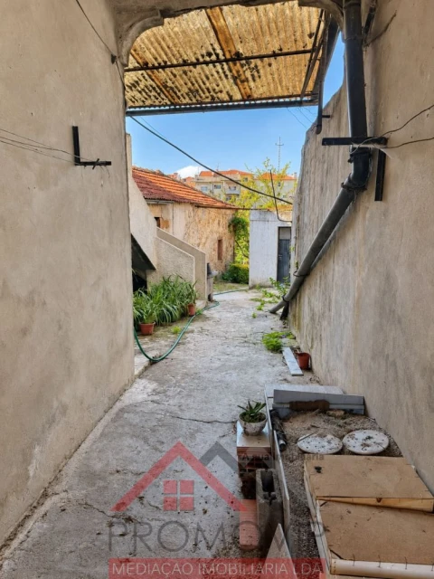 Moradia T3 para Venda em Santo Tirso, Couto (Santa Cristina e São Miguel) e Burgães