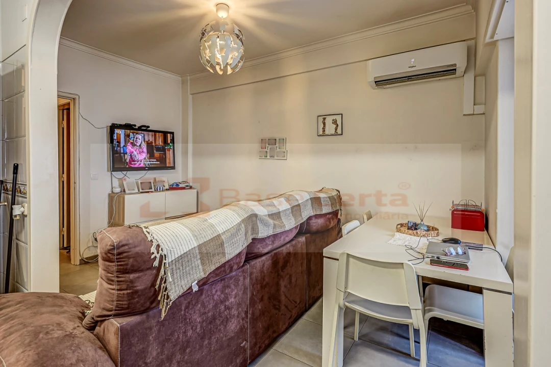 Apartamento T3 para Venda em Póvoa de Santa Iria e Forte da Casa Foto 2