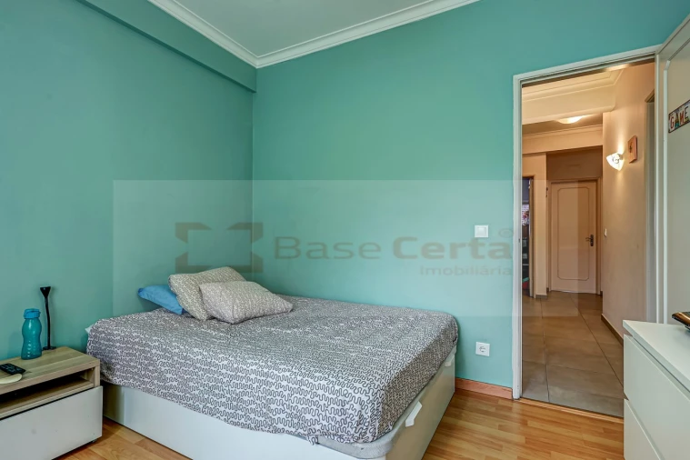 Apartamento T3 para Venda em Póvoa de Santa Iria e Forte da Casa Foto 7