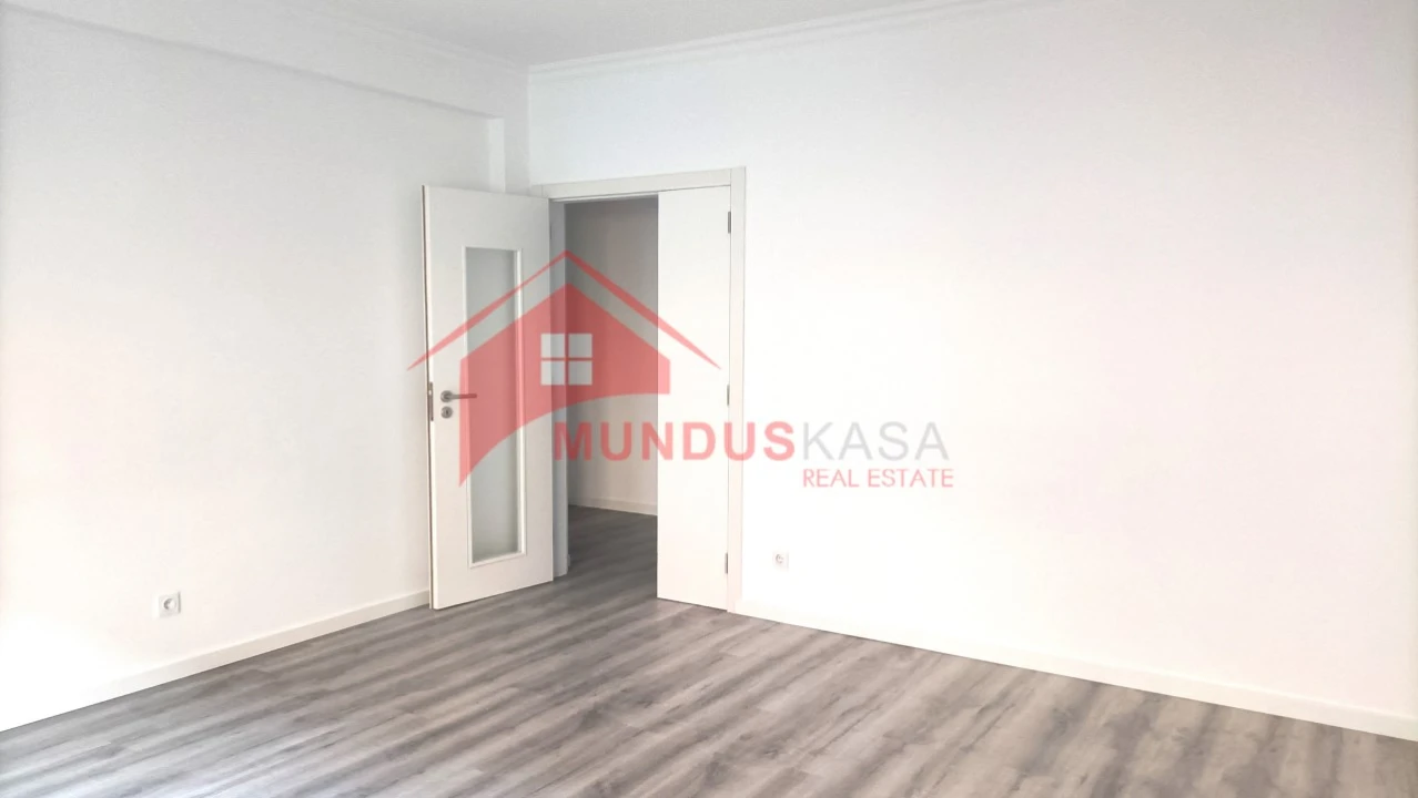 Apartamento T3 para Venda em Quinta do Conde Foto 9
