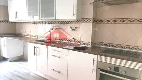 Apartamento T3 para Venda em Quinta do Conde