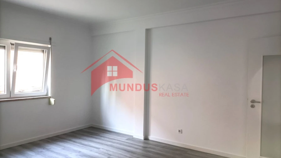 Apartamento T3 para Venda em Quinta do Conde Foto 10