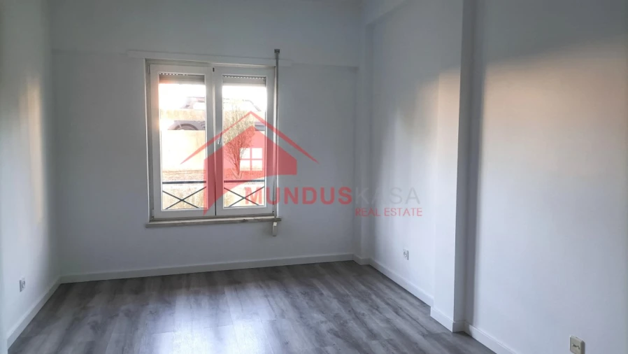 Apartamento T3 para Venda em Quinta do Conde Foto 13