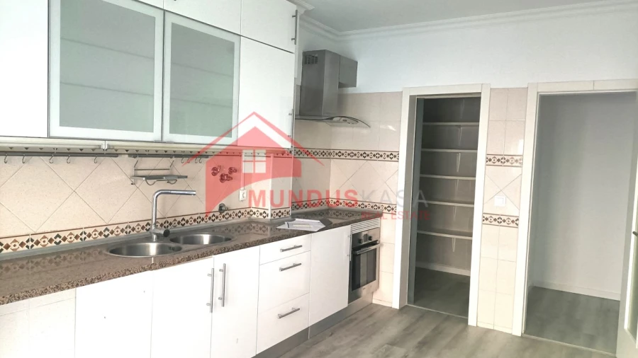 Apartamento T3 para Venda em Quinta do Conde