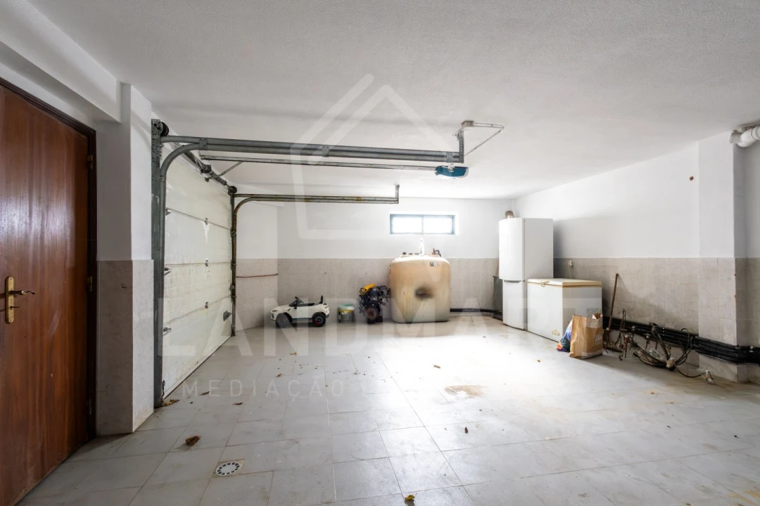 Moradia T4 para Venda em Pontinha e Famões Foto 35