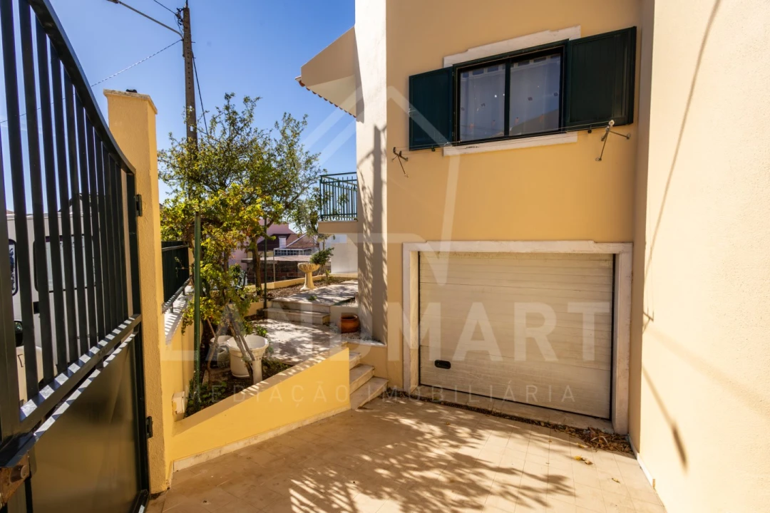 Moradia T4 para Venda em Pontinha e Famões Foto 49