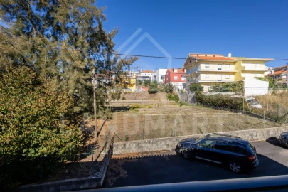 Moradia T4 para Venda em Pontinha e Famões