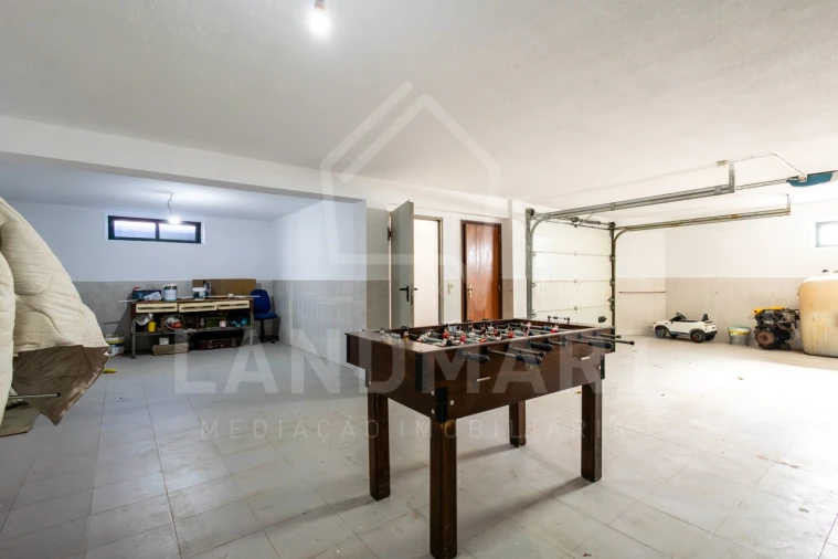 Moradia T4 para Venda em Pontinha e Famões Foto 33