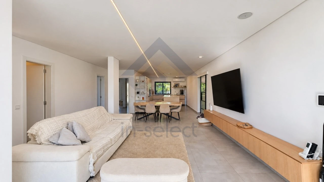 Moradia T3 para Venda em Conceição e Estoi Foto 26