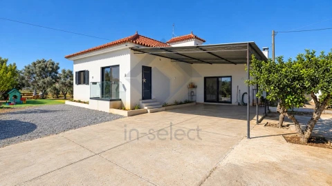 Moradia T3 para Venda em Conceição e Estoi