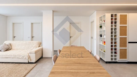 Moradia T3 para Venda em Conceição e Estoi