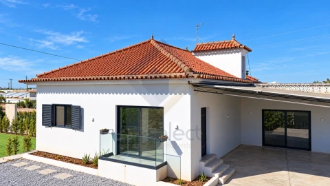 Moradia T3 para Venda em Conceição e Estoi