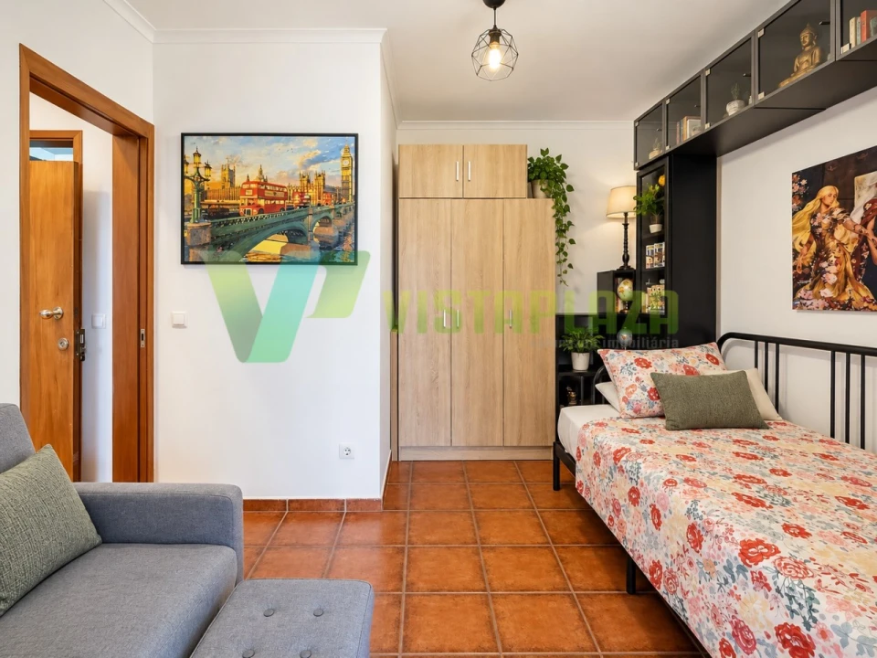 Apartamento T1 para Venda em Portimão Foto 6