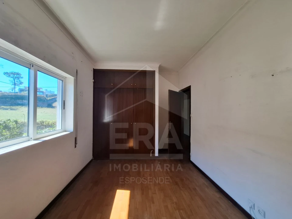 Moradia T3 para Venda em Forjães Foto 10