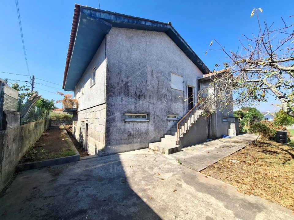 Moradia T3 para Venda em Forjães Foto 19