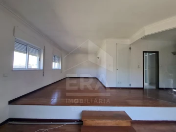 Moradia T3 para Venda em Forjães