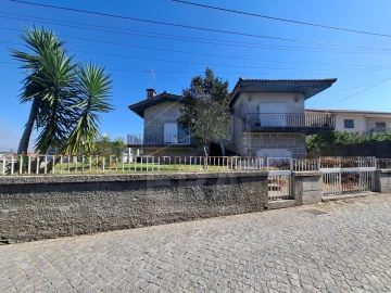 Moradia T3 para Venda em Forjães