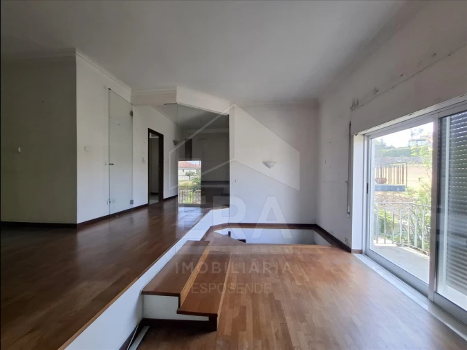 Moradia T3 para Venda em Forjães Foto 4