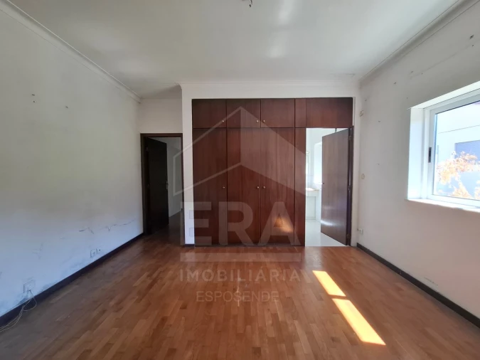 Moradia T3 para Venda em Forjães Foto 8