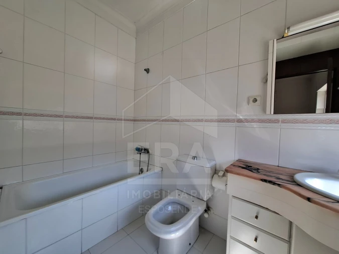 Moradia T3 para Venda em Forjães Foto 9