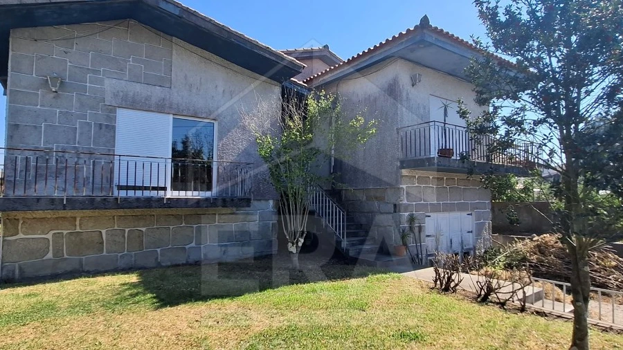 Moradia T3 para Venda em Forjães